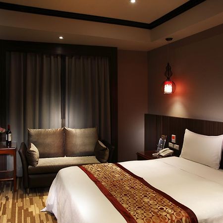 Grace Hotel Taipei Bagian luar foto