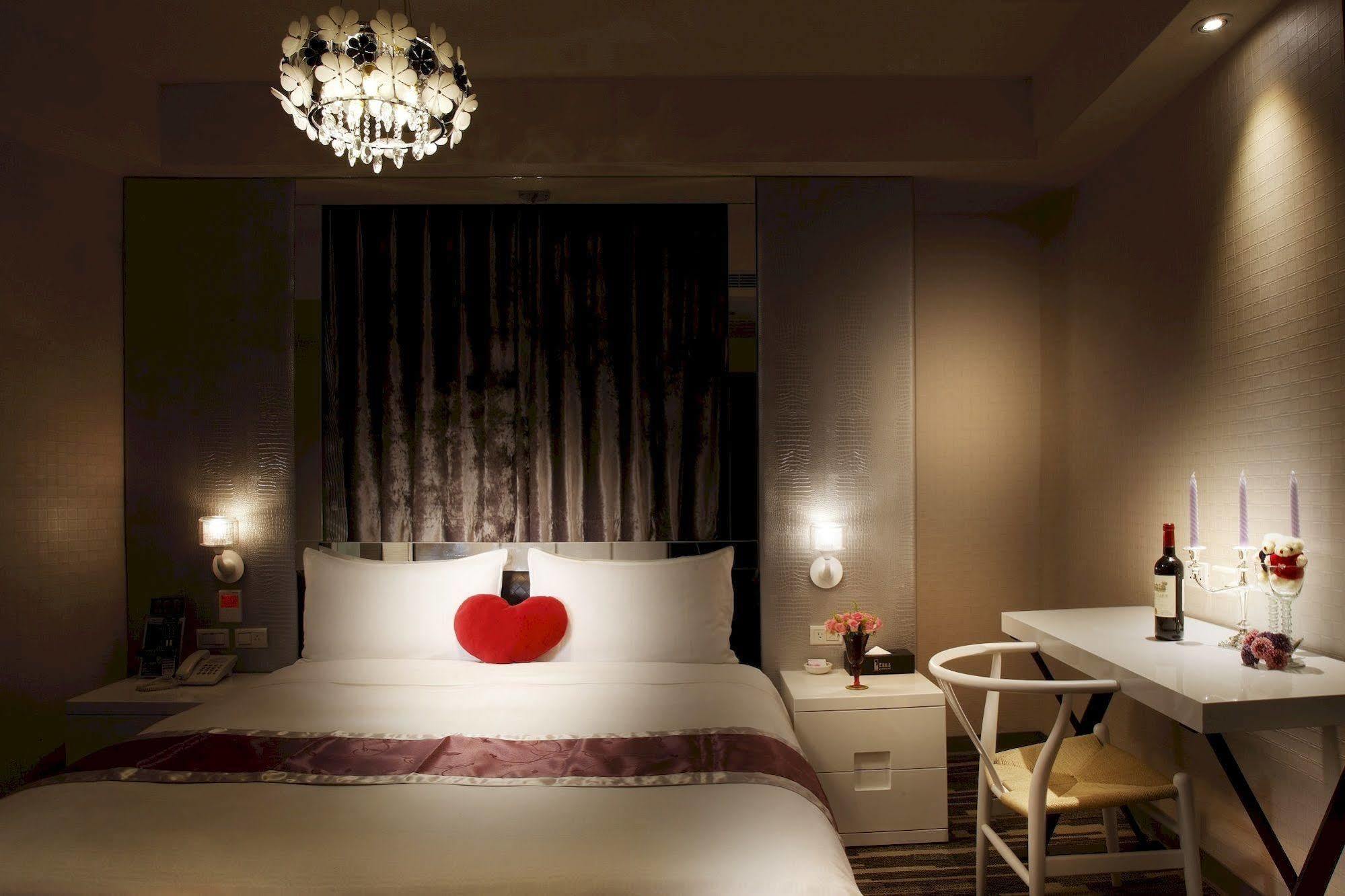 Grace Hotel Taipei Bagian luar foto