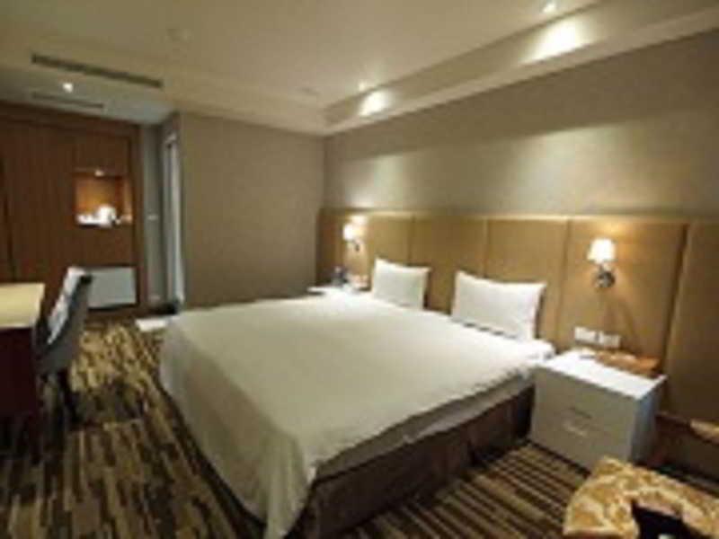 Grace Hotel Taipei Bagian luar foto